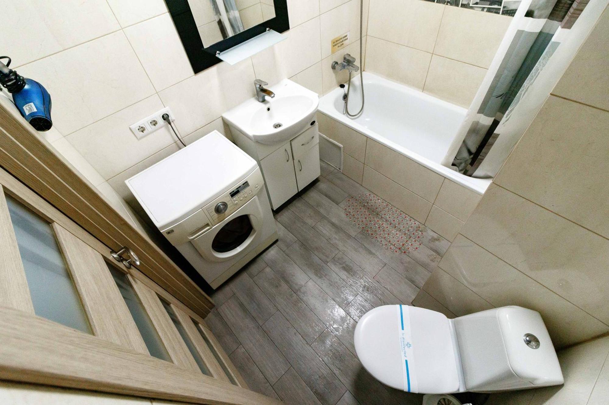 Kvartirkoff Na Bogatirskaya 6A, 10 Floor Kiev Luaran gambar